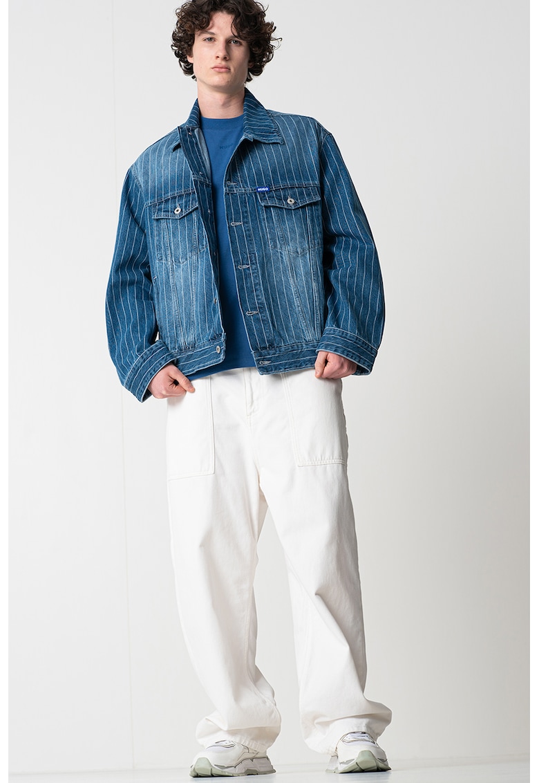 Jacheta lejera din denim cu model in dungi si aplicatie logo