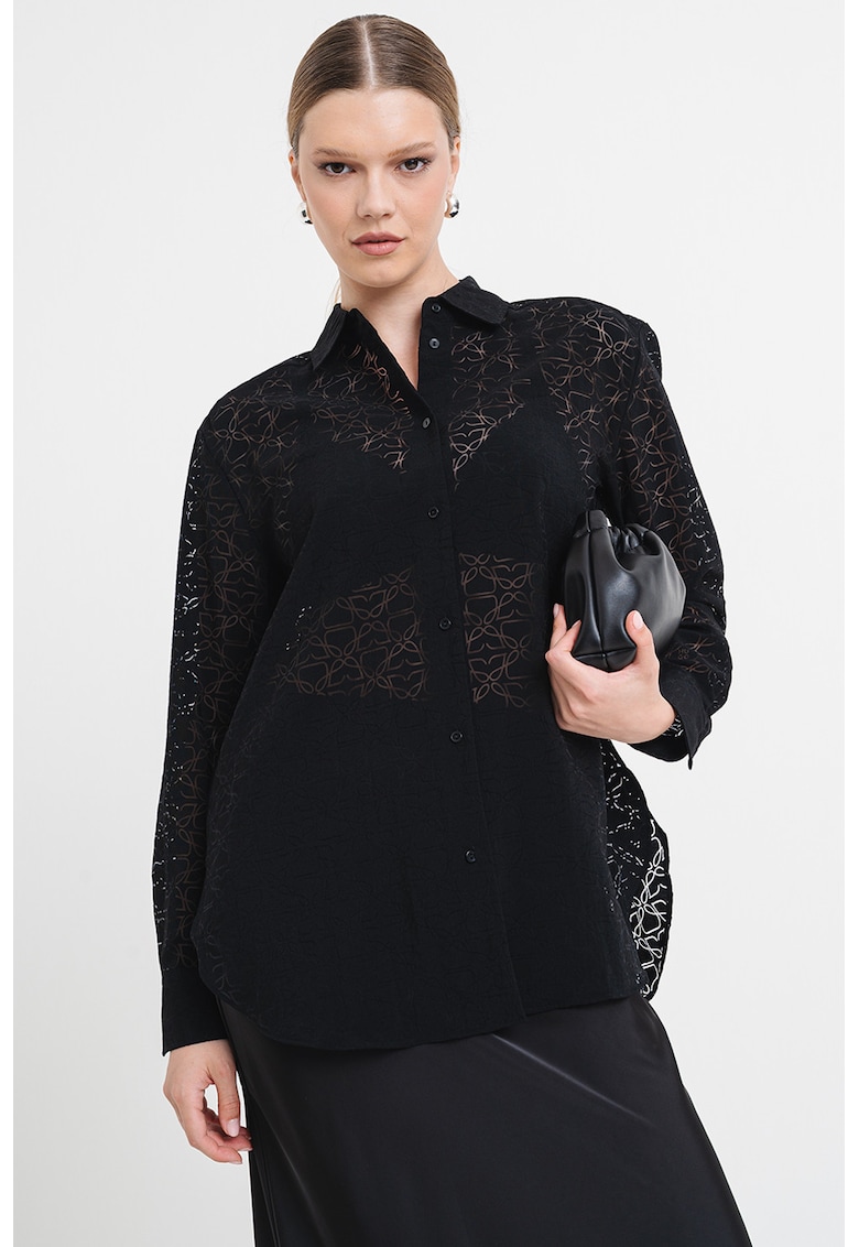 Camasa supradimensionata cu perforatii