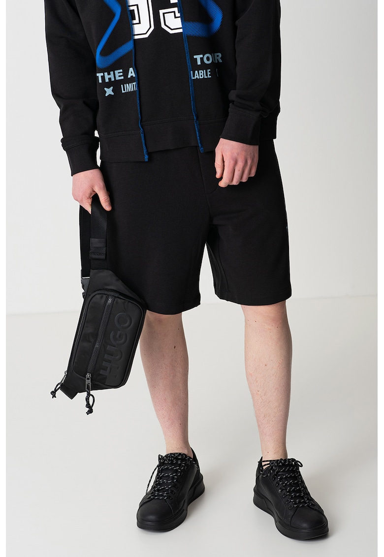 Bermude cu snur de ajustare si detaliu cu logo lateral