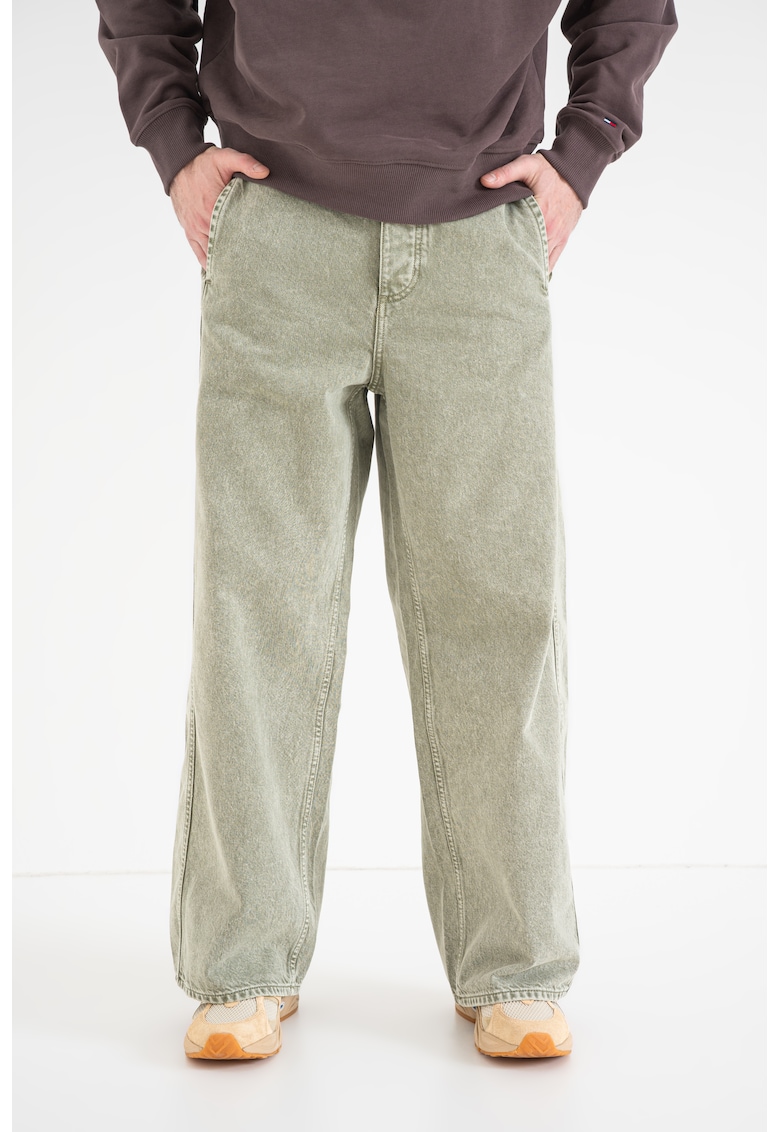 Blugi cu croiala ampla si buzunare Kaylan