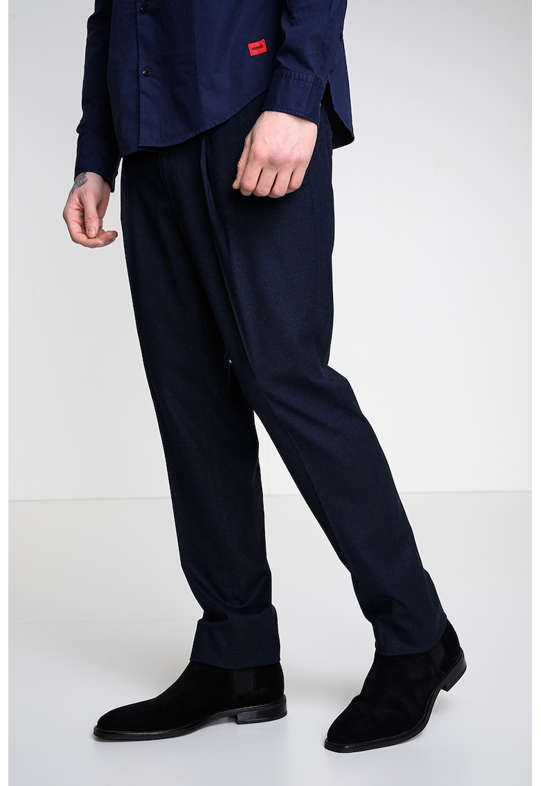 Pantaloni regular fit cu model uni