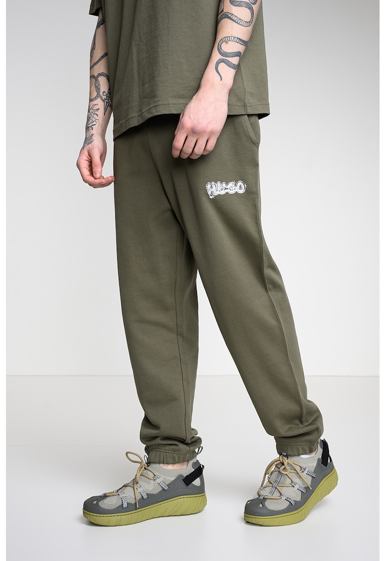 Pantaloni de trening cu snur de ajustare si buzunare