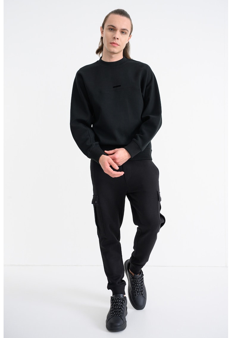 Bluza de trening lejera cu decolteu la baza gatului - Negru