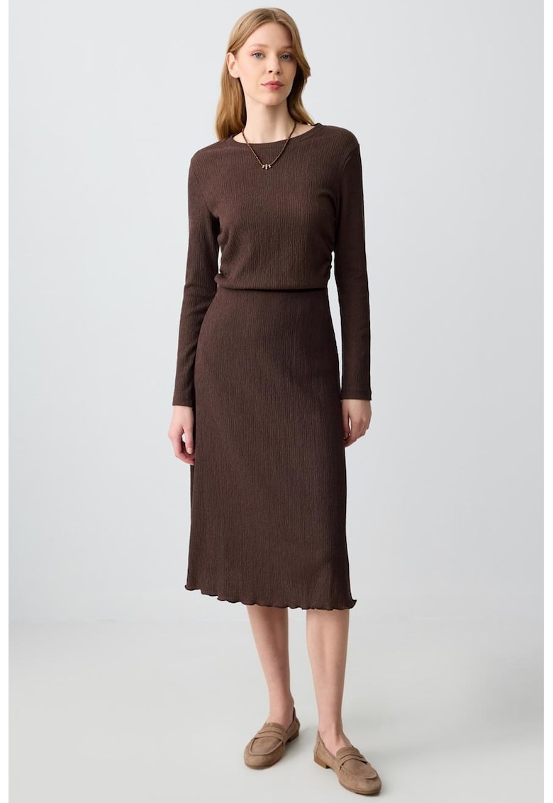 Fusta texturata evazata