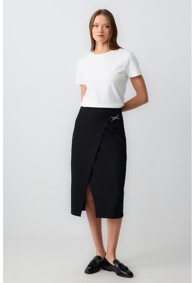 Fusta midi petrecuta