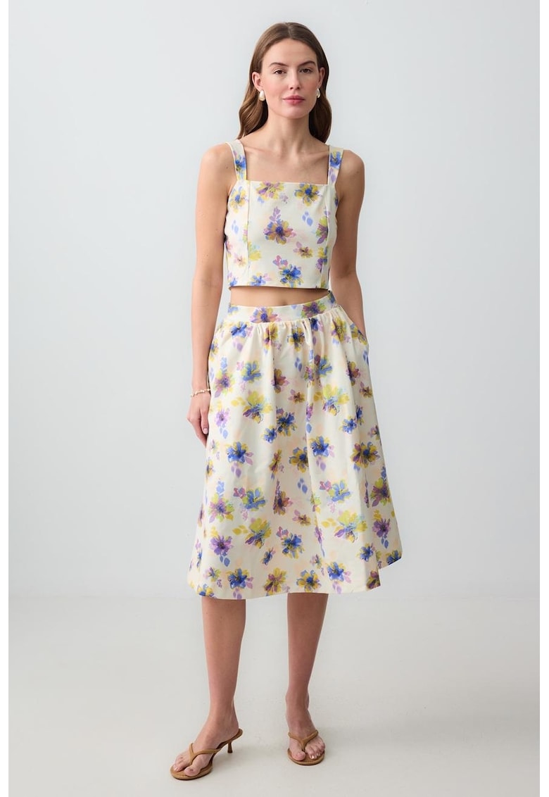 Fusta cu model floral si buzunare laterale