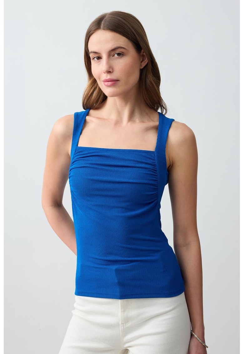 Top slim fit cu aspect drapat