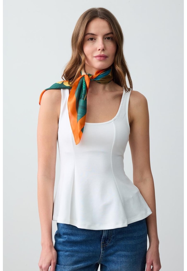 Top din amestec de modal cu terminatie cu peplum