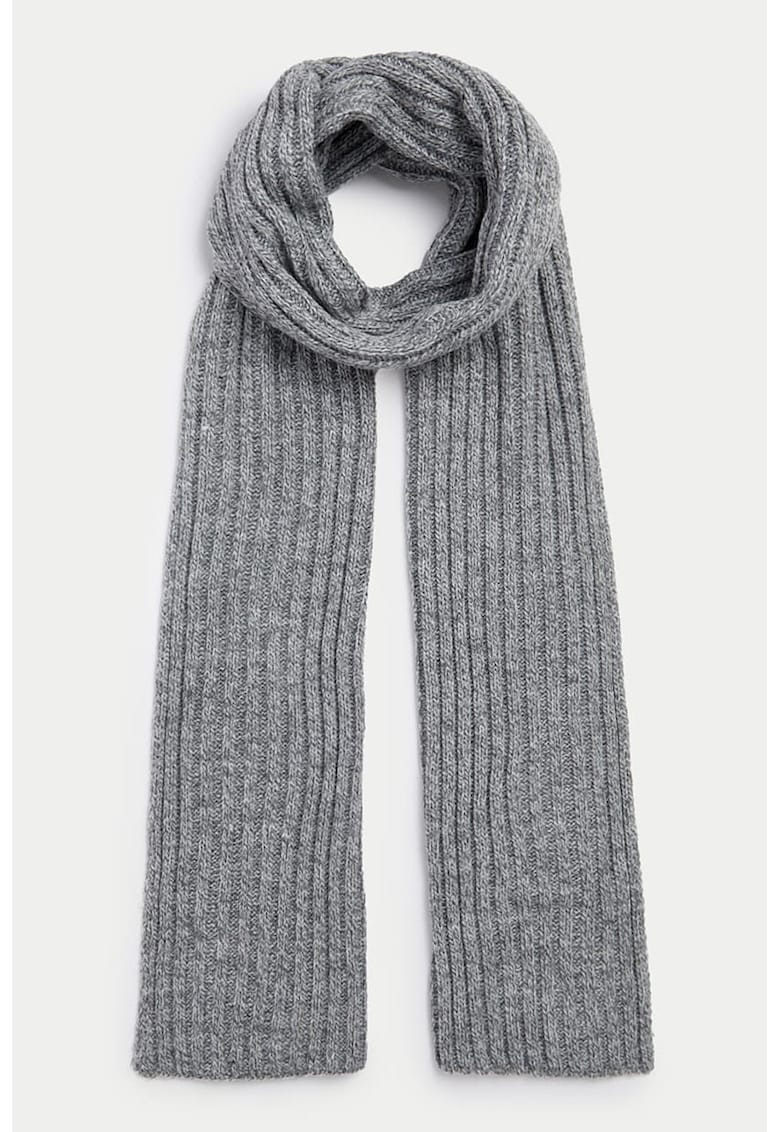 Fular tricotat cu model striat