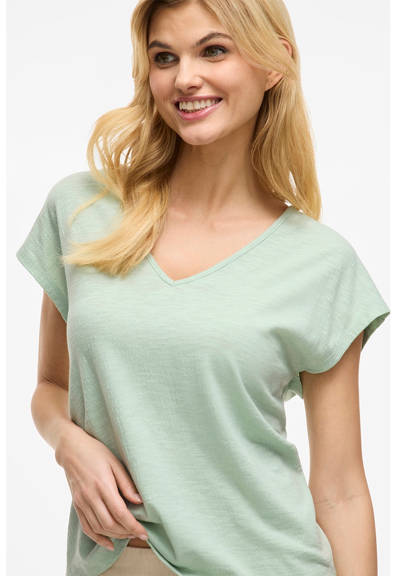 Tricou cu decolteu in V si decupaj pe spate