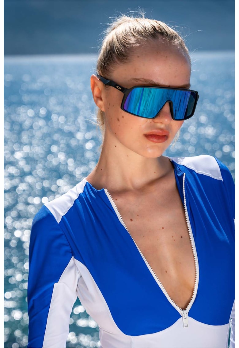 Costum de baie intreg uni cu fenta cu fermoar