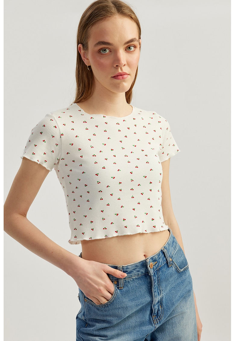 Tricou crop cu imprimeu grafic