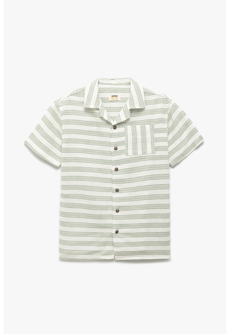 Camasa cu model in dungi si buzunar aplicat pe piept