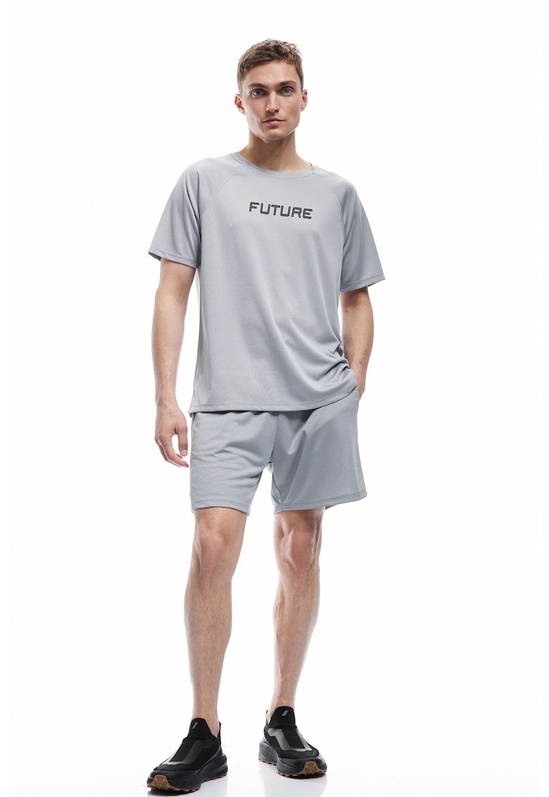 Pantaloni scurti cu talie ajustabila