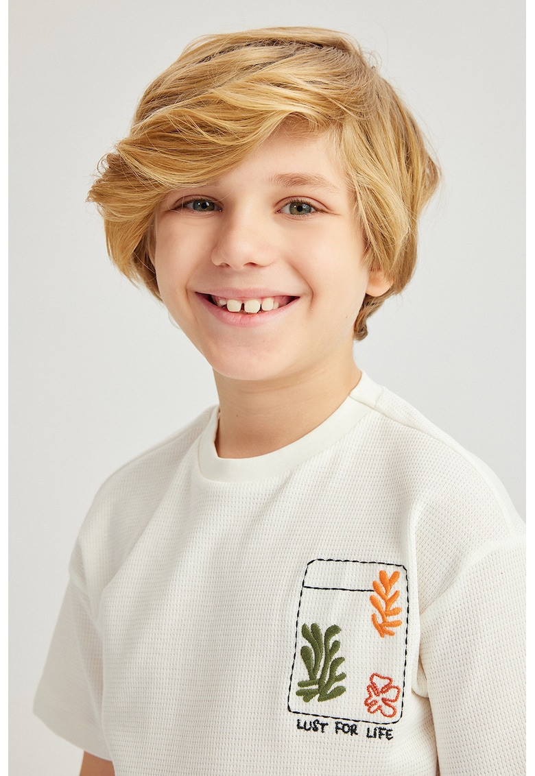 Tricou texturat din bumbac - Alb fildes/Negru/Portocaliu