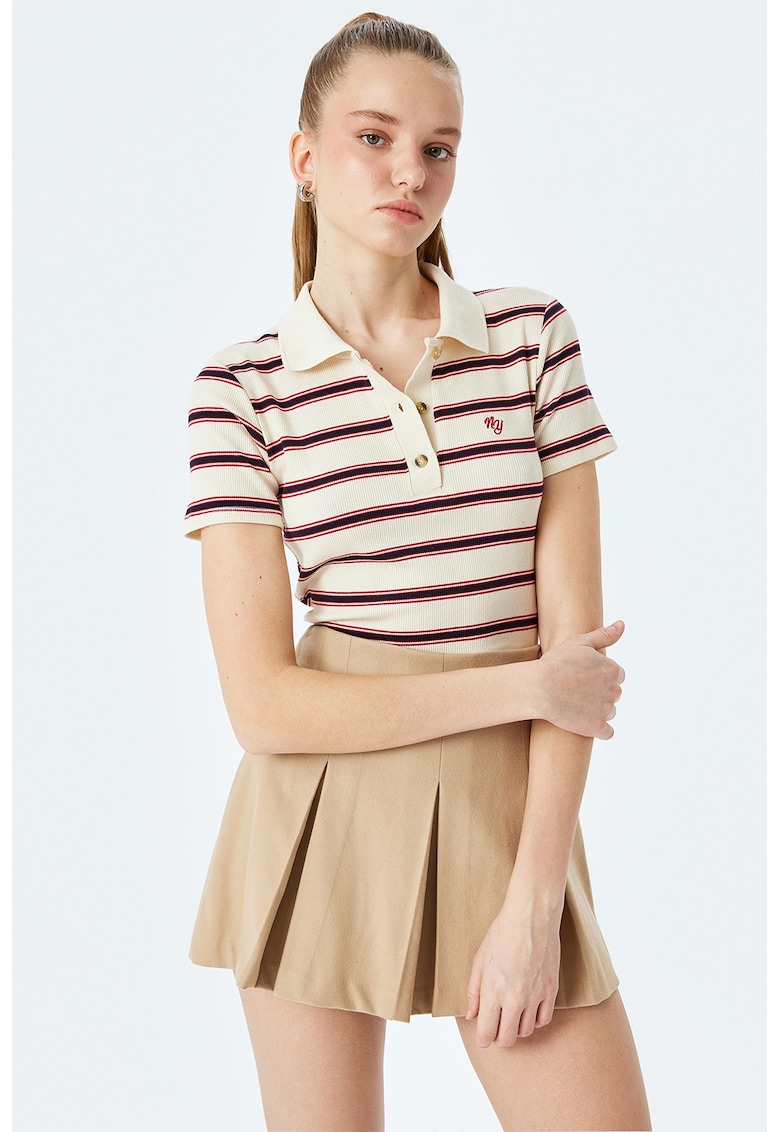 Tricou polo cambrat si crop