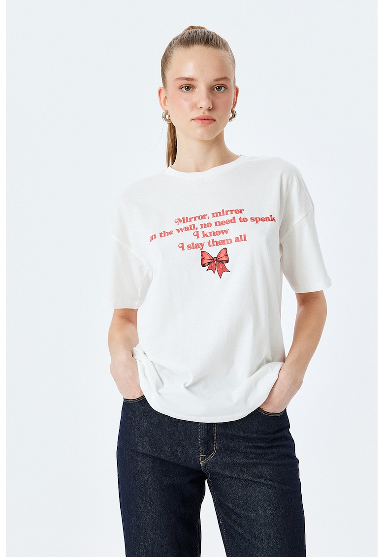 Tricou lejer cu text Tricou lejer cu text