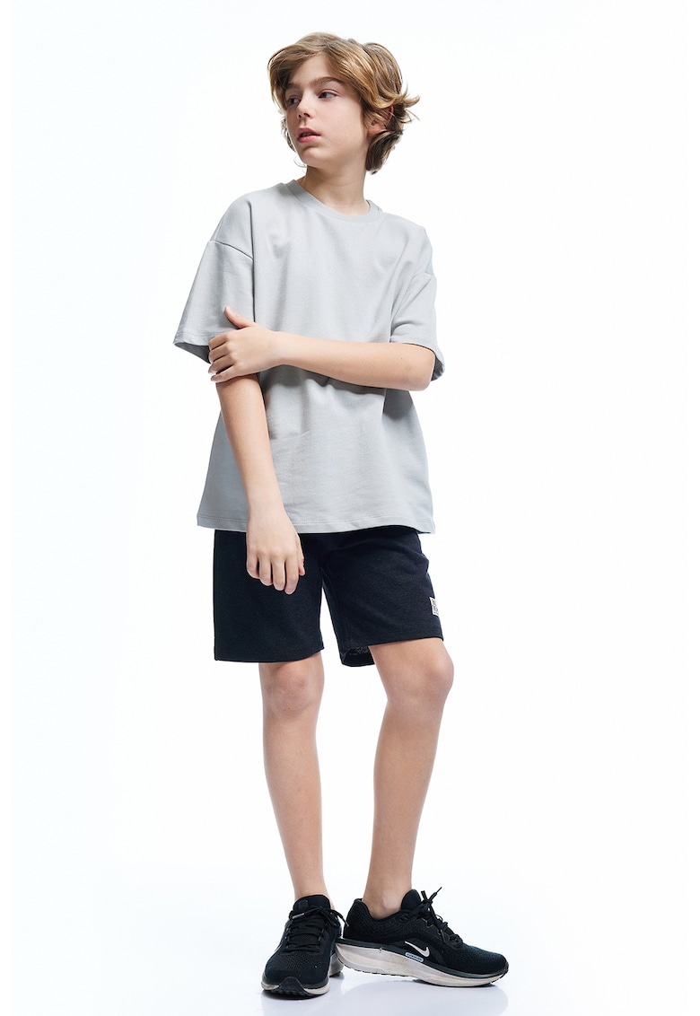 Pantaloni scurti uni cu snur