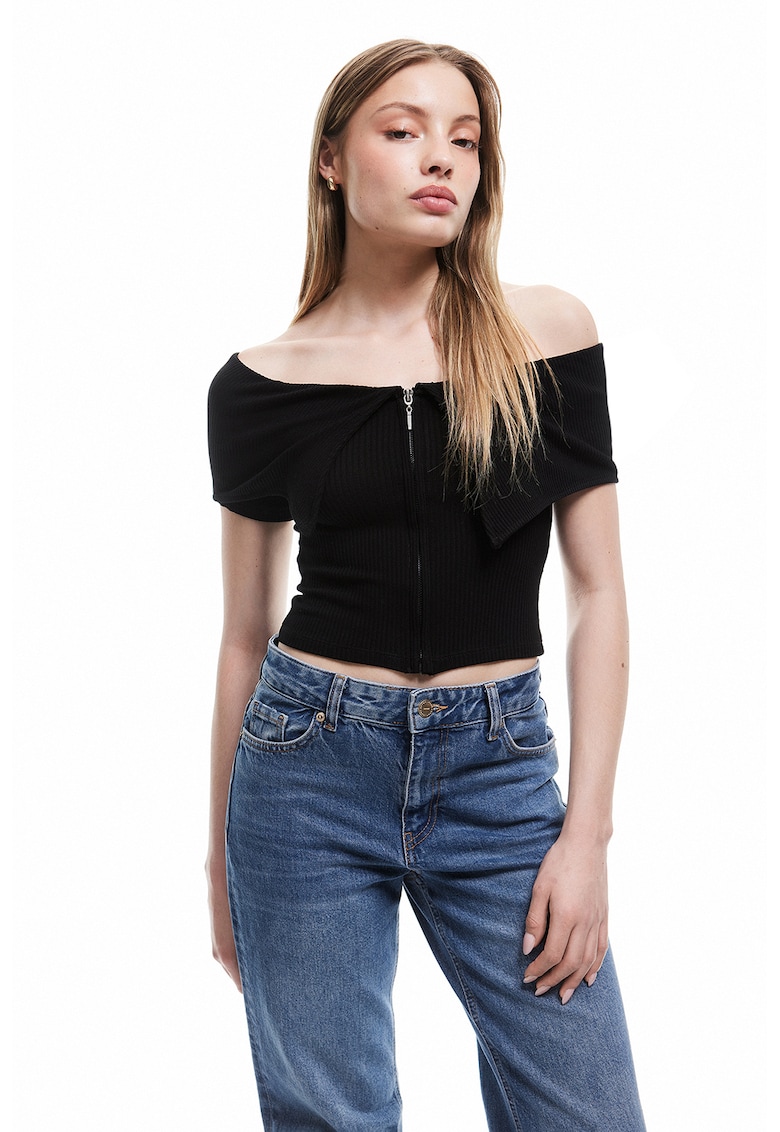 Tricou crop cu decolteu pe umeri - Negru