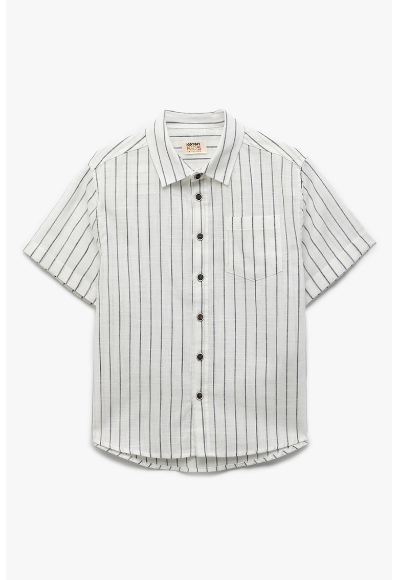 Camasa cu dungi si guler ascutit