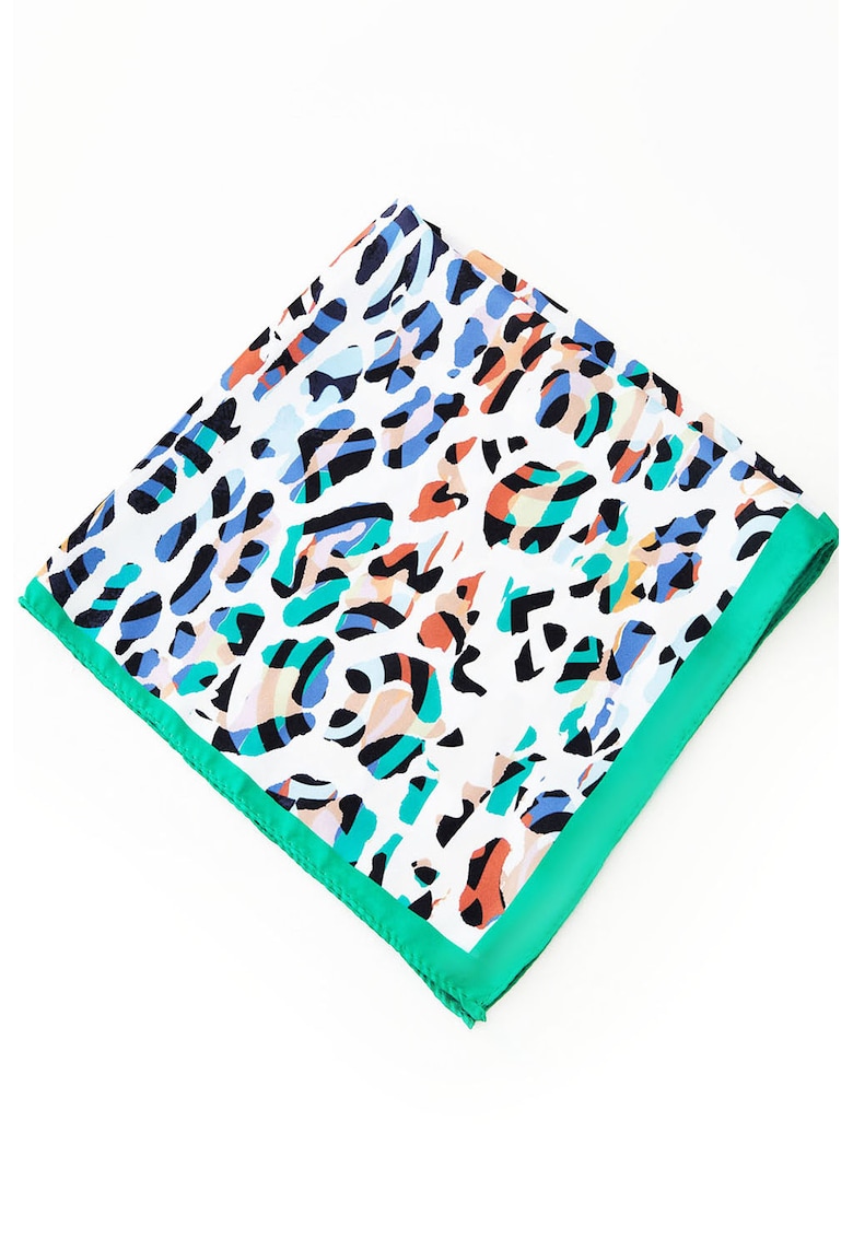 Esarfa patrata cu animal print