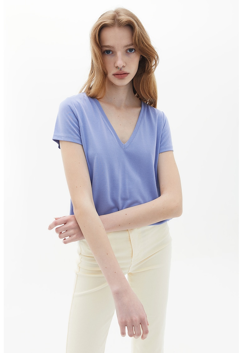 Tricou lejer din amestec de modal cu decolteu in V