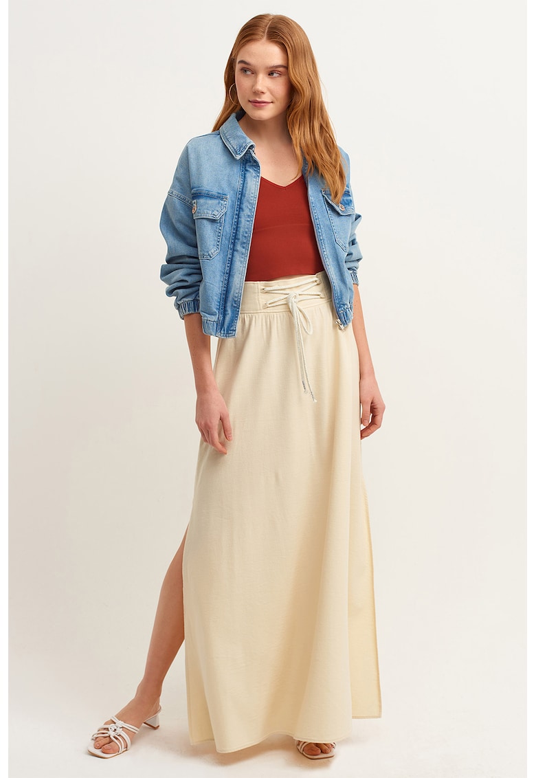 Fusta maxi cu slituri laterale