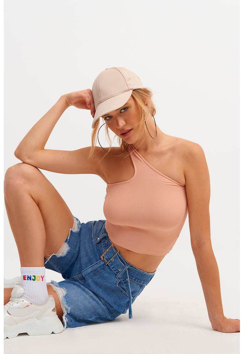 Top crop cu decolteu pe un umar
