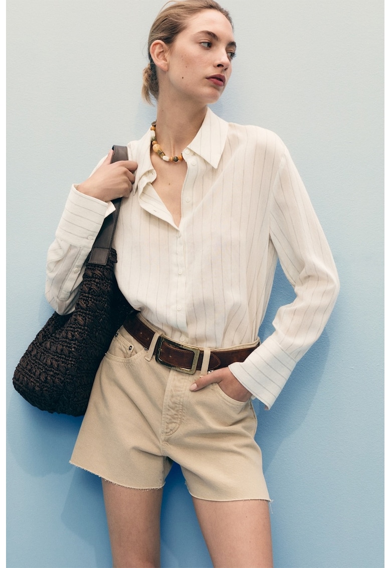 Pantaloni scurti cu talie inalta