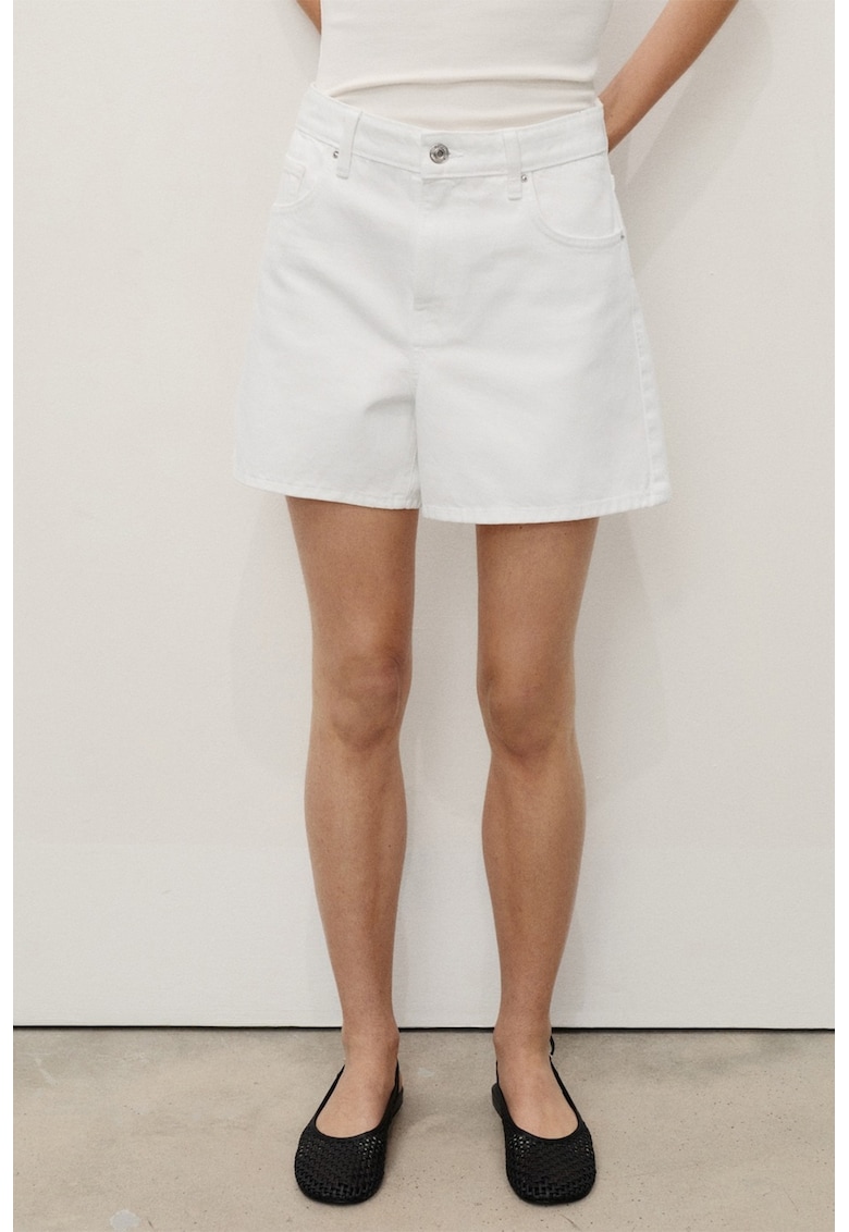 Pantaloni scurti cu buzunare