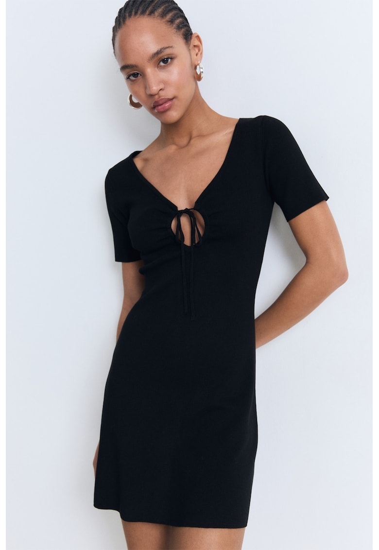 Rochie scurta cu decolteu in V - Negru