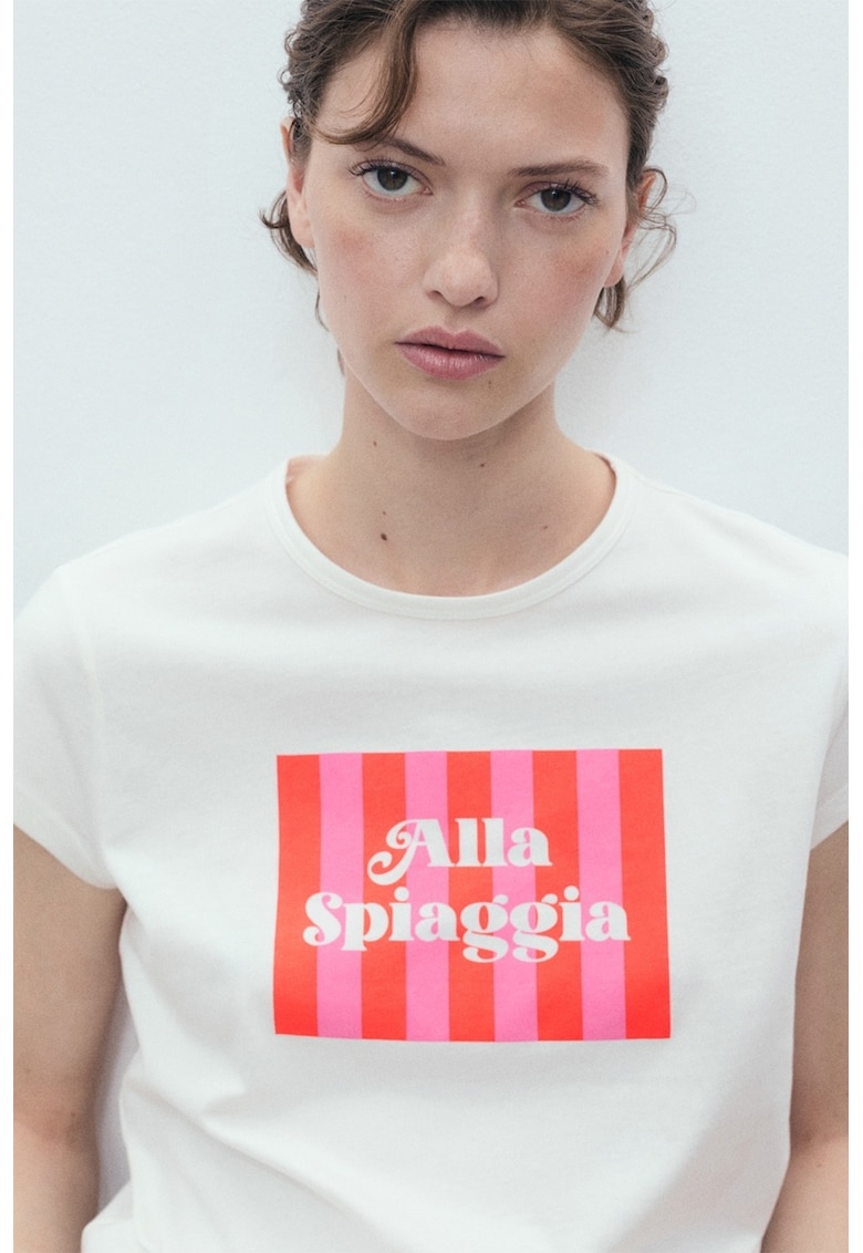 Tricou cu imprimeu si decolteu la baza gatului - Rosu/Alb