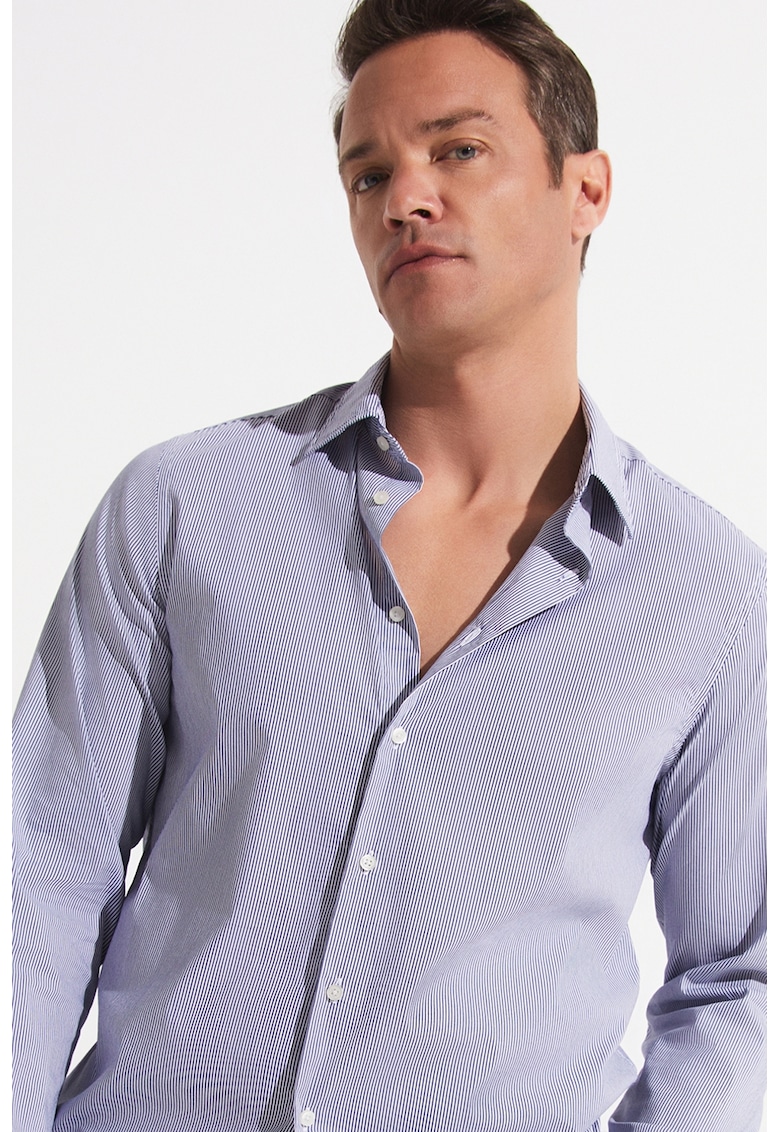 Camasa cu maneci lungi si model in dungi