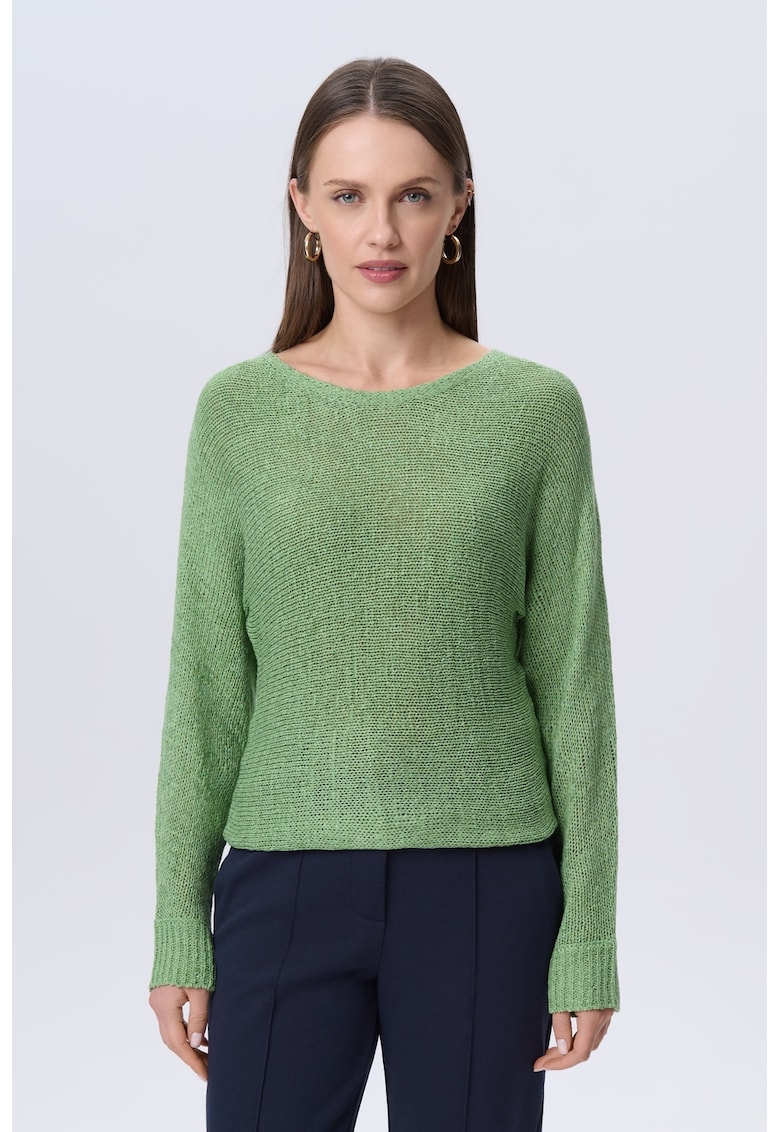 Pulover tricotat cu decolteu rotund