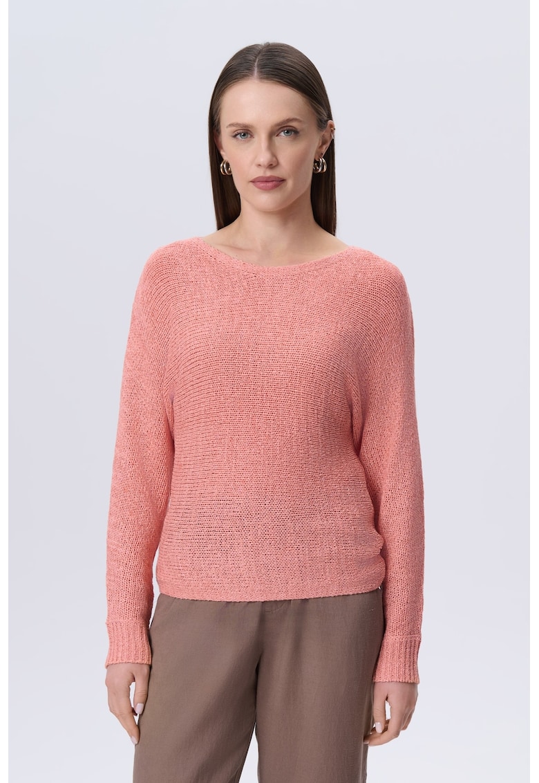 Pulover tricotat cu decolteu rotund