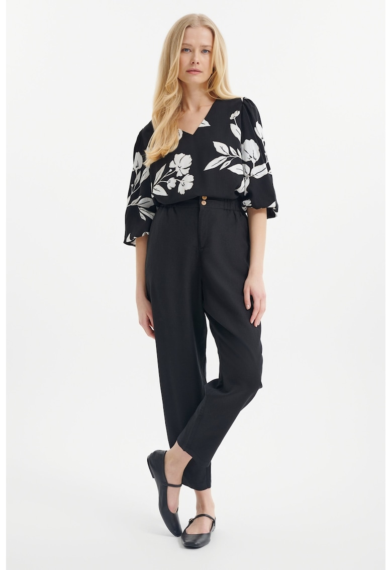 Pantaloni crop din amestec de in cu pliuri