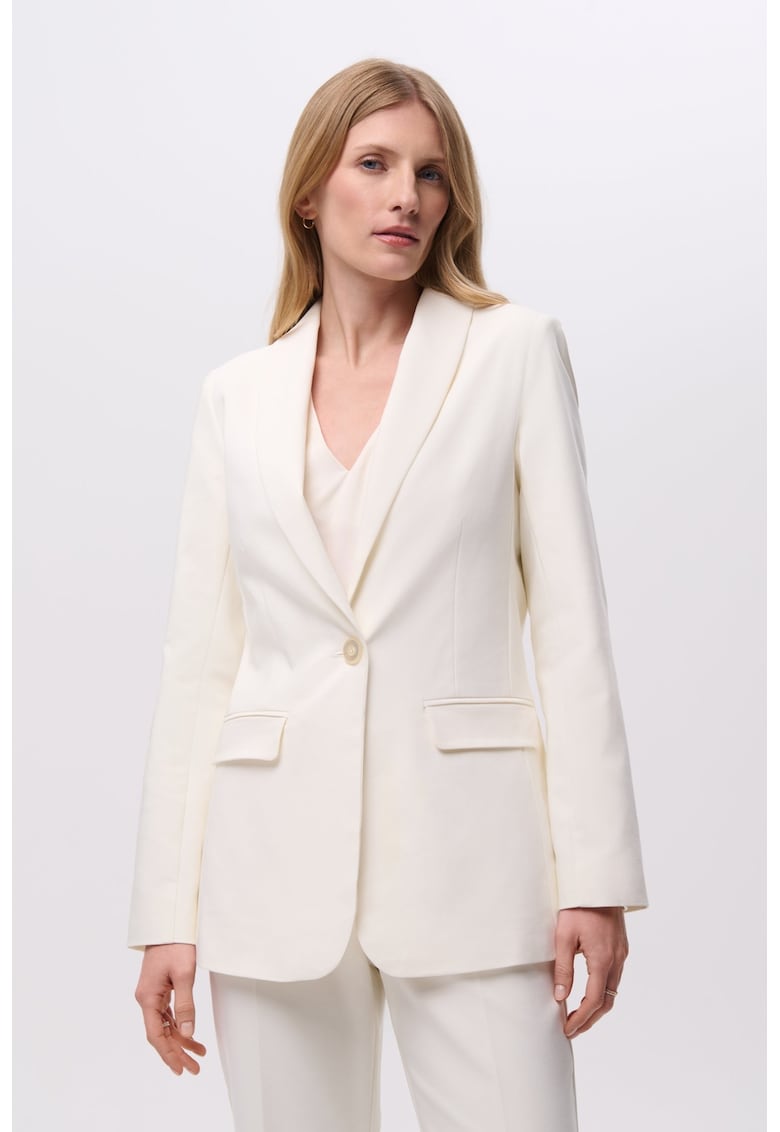 Sacou cu buzunare cu clapa