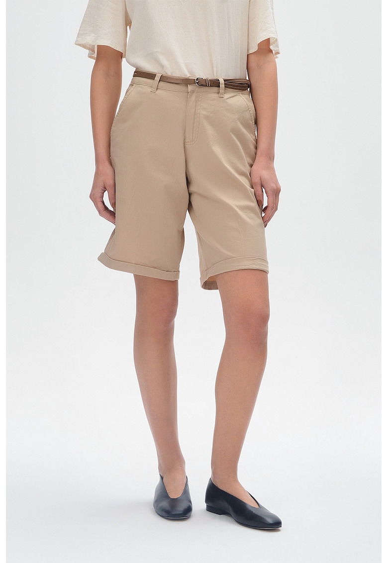 Pantaloni scurti drepti cu curea