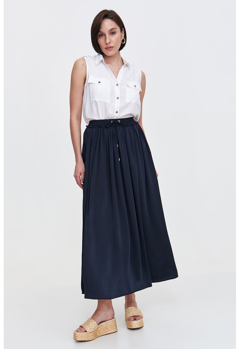 Fusta midi evazata cu model cu buline