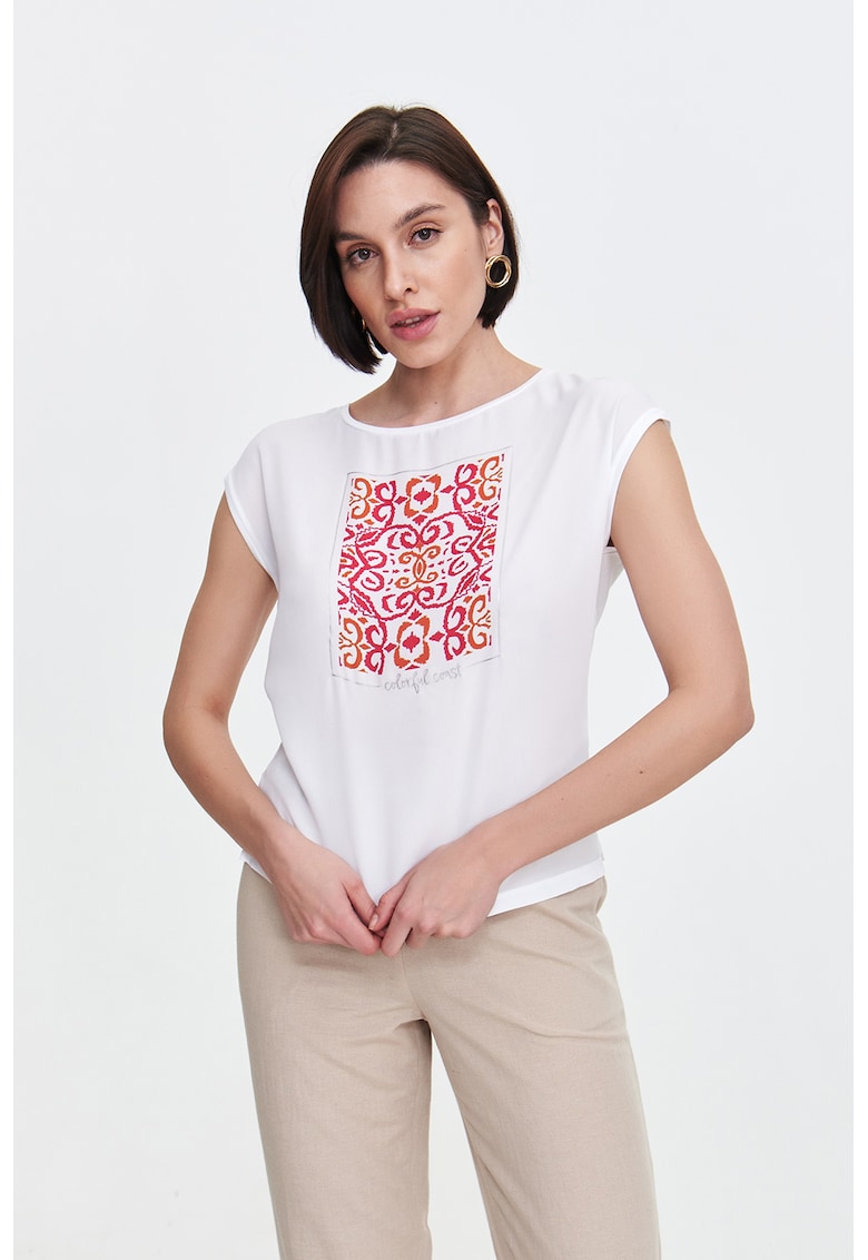 Tricou cu imprimeu si decolteu rotund