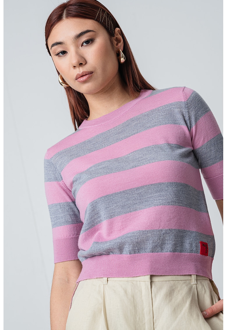 Tricou de lana cu decolteu la baza gatului