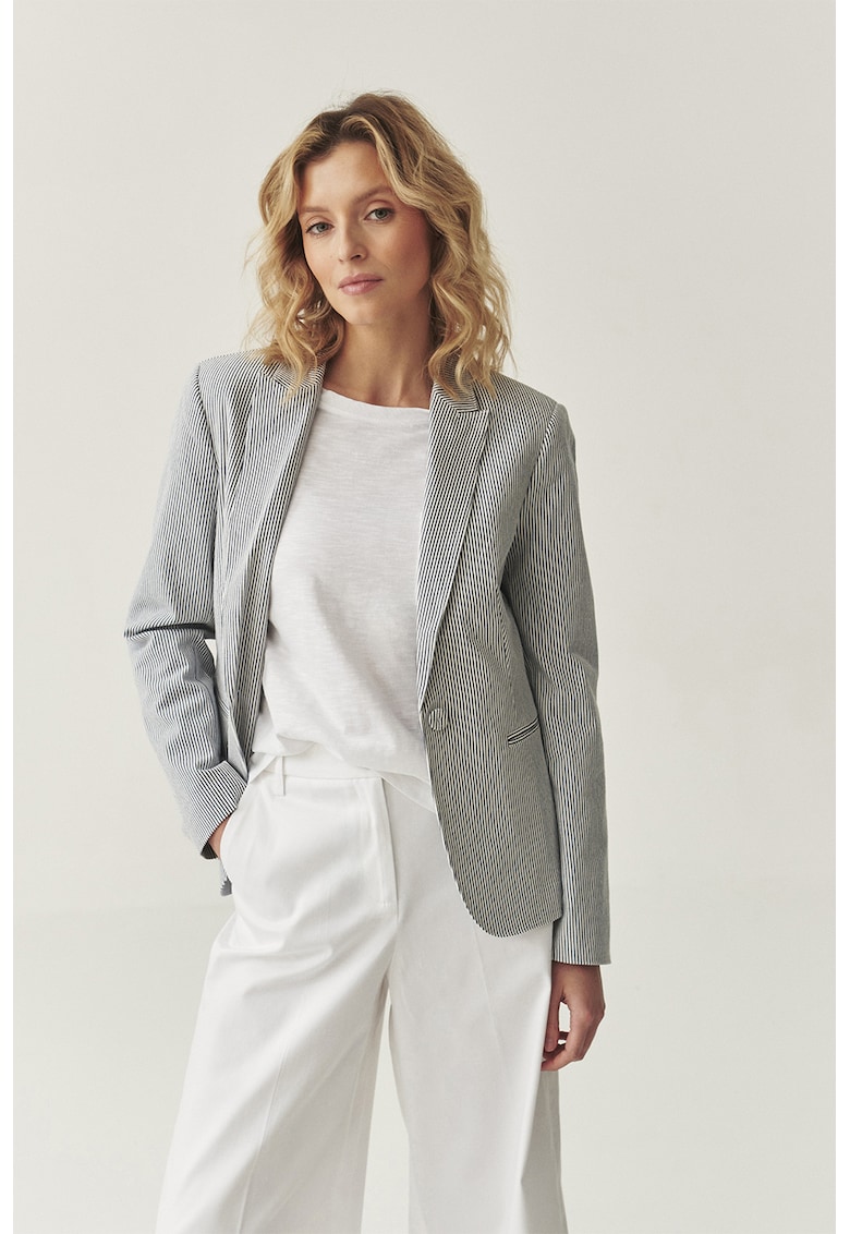 Sacou cambrat cu dungi