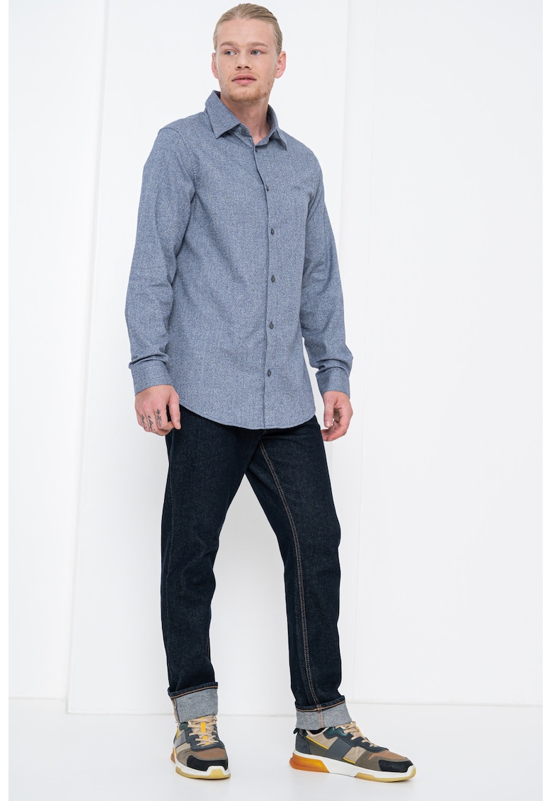 Camasa cu guler fixat cu nasturi