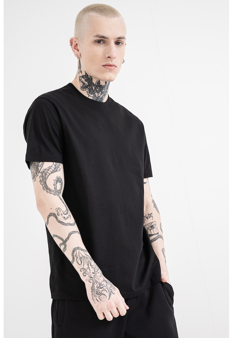 Tricou de bumbac cu decolteu la baza gatului - Negru