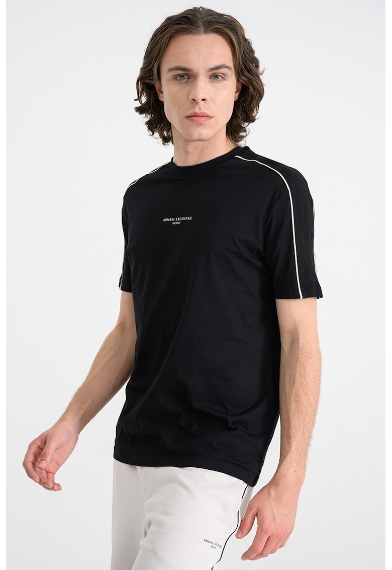 Tricou de bumbac cu decolteu la baza gatului si logo - Negru
