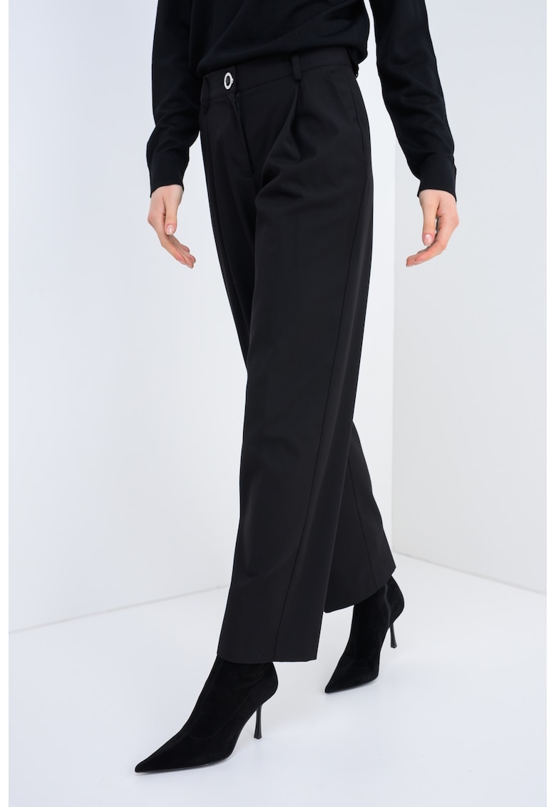 Pantaloni drepti cu talie inalta si pliuri frontale