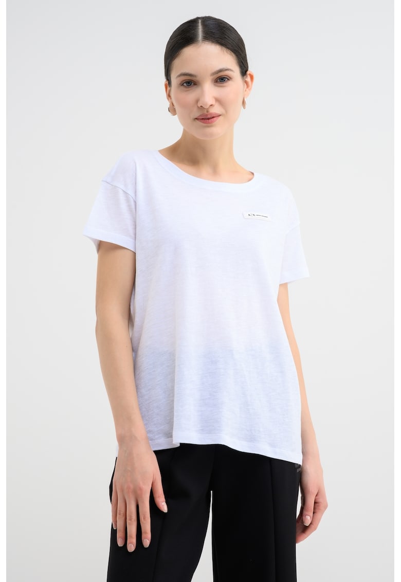 Tricou lejer cu decolteu la baza gatului - Alb