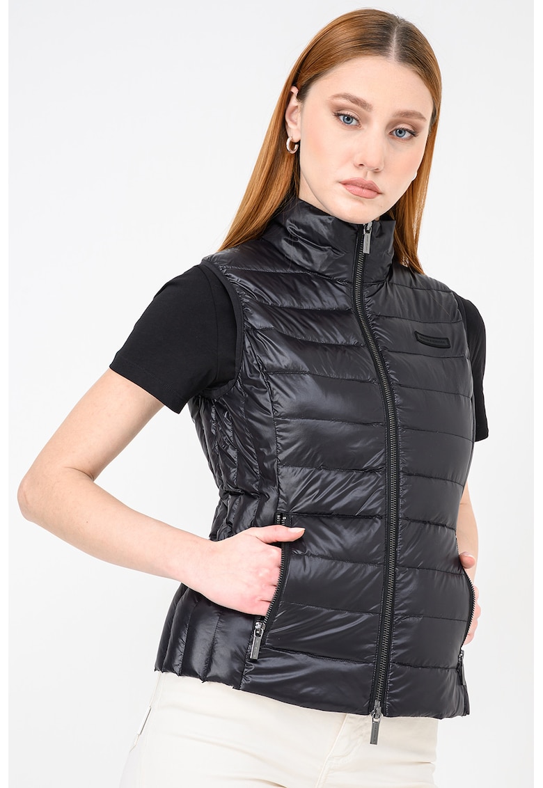 Vesta cu umplutura de puf si fermoar