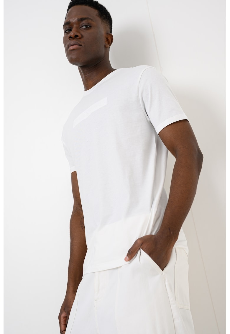 Tricou regular fit de bumbac cu logo pe piept - Alb