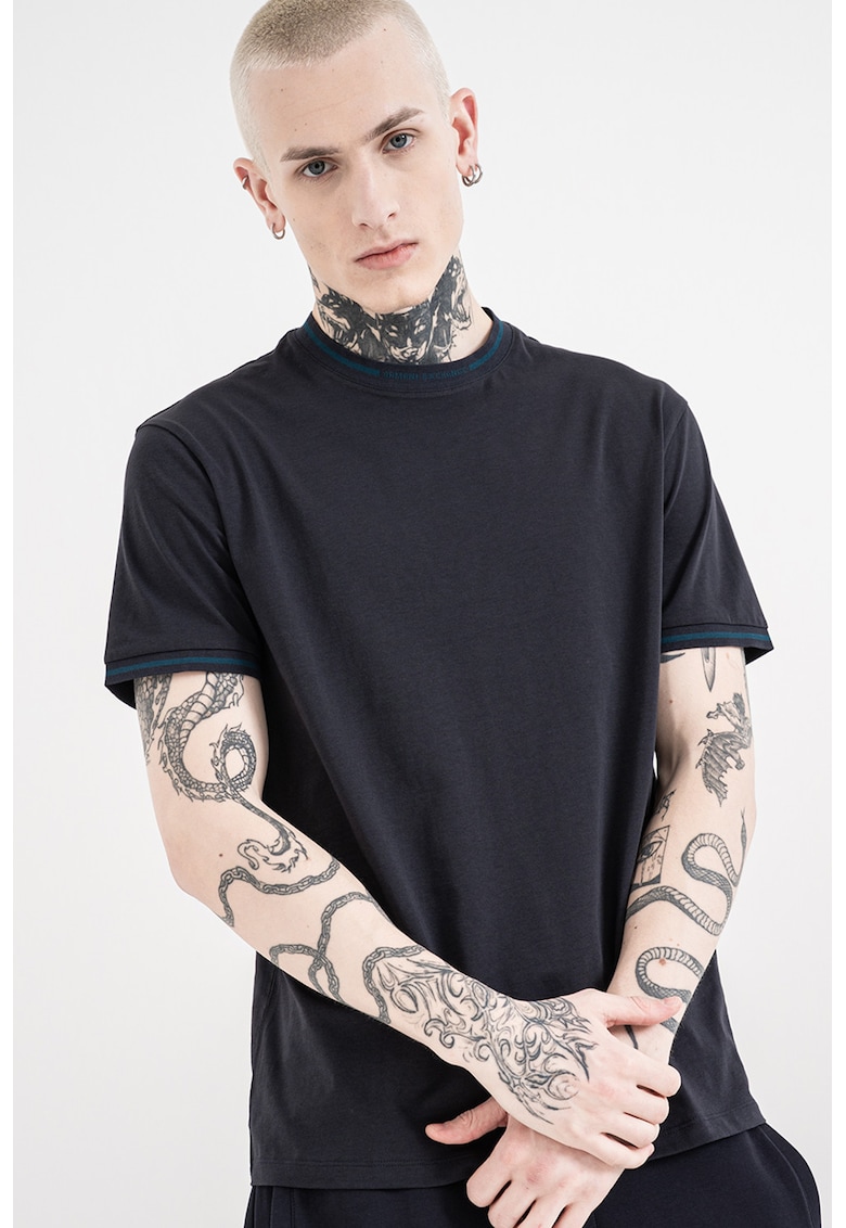 Tricou uni cu decolteu la baza gatului - Albastru petrol/Bleumarin